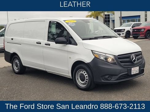 Used 2023 Mercedes-Benz Metris image 3