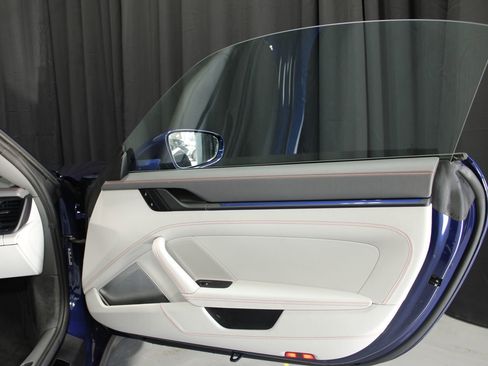 Used 2024 Porsche 911 Carrera 4 GTS image 25