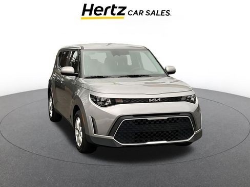 Used 2025 Kia Soul LX w/ LX Technology Package image 1
