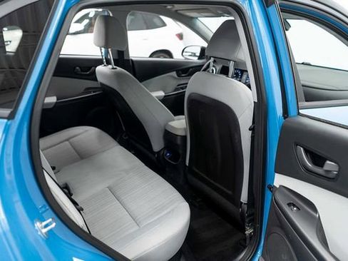 Used 2023 Hyundai Kona SEL image 12