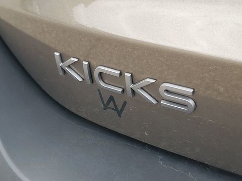 Used 2025 Nissan Kicks S AWD/4WD image 6