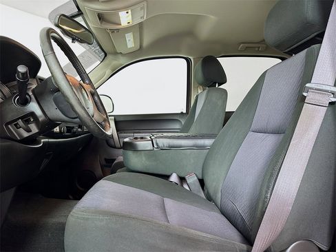 Used 2013 Chevrolet Silverado 1500 LT image 12