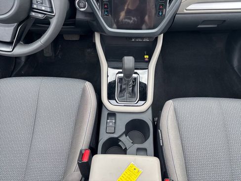 Used 2025 Subaru Forester Premium AWD/4WD image 19