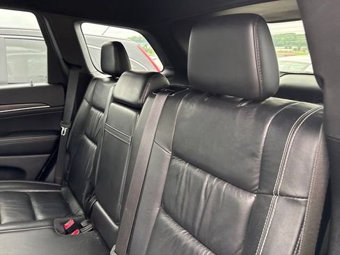 Used 2016 Jeep Grand Cherokee Limited AWD/4WD image 10