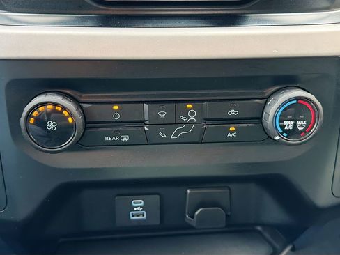 Used 2023 Ford F150 XLT image 33