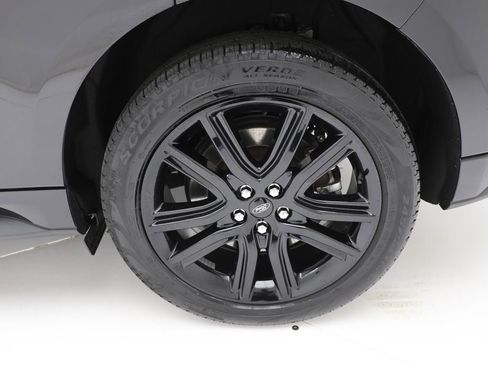 Used 2022 Ford Edge ST-Line image 10