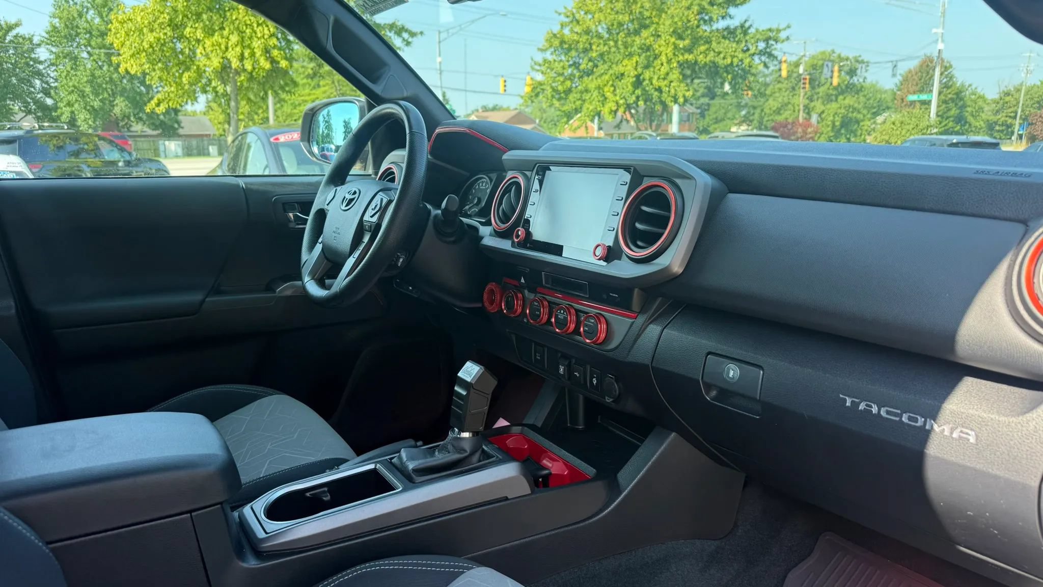 Used 2023 Toyota Tacoma TRD Off-Road AWD/4WD image 12