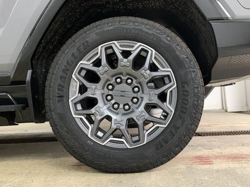 New 2025 GMC Hummer EV 3X image 7