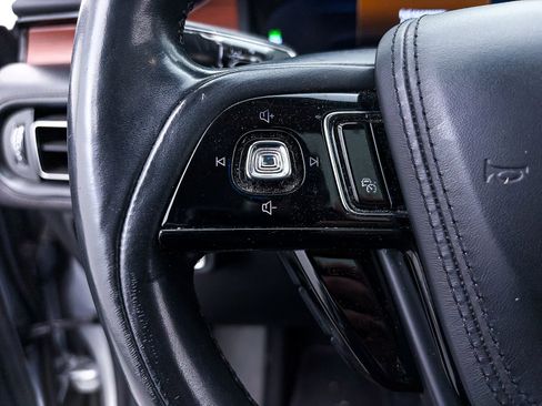 Used 2020 Lincoln Aviator Reserve w/ Equipment Group 201A image 34