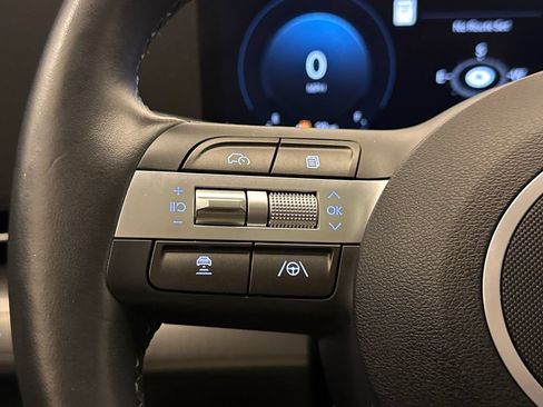 Used 2025 Hyundai Kona Limited AWD/4WD image 30