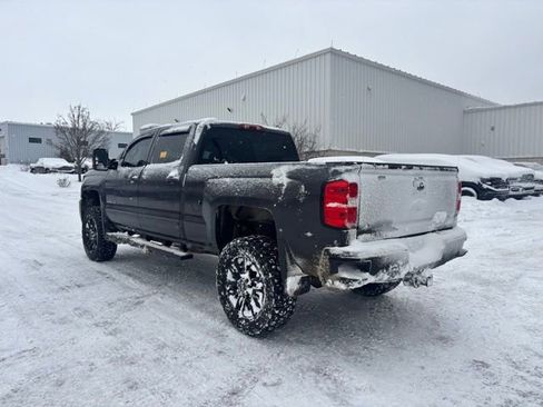 Used 2015 Chevrolet Silverado 2500 LT w/ LT Convenience Package image 8