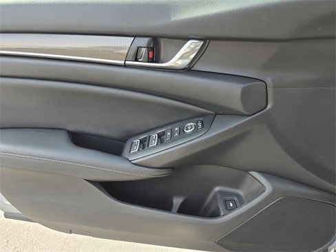 Used 2022 Honda Accord Sport image 14