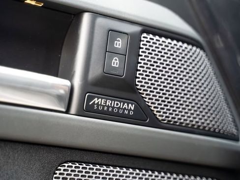 Used 2022 Land Rover Defender 110 X image 15