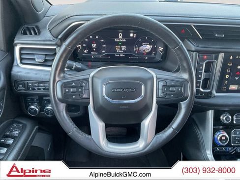 Used 2022 GMC Yukon Denali AWD/4WD image 12