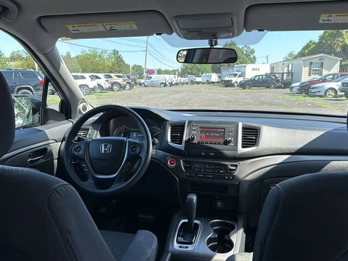 Used 2018 Honda Ridgeline Sport image 9