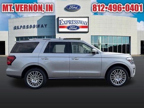 Used 2024 Ford Expedition Limited AWD/4WD image 6