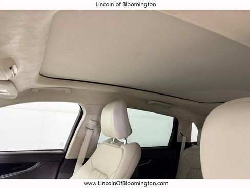 Certified 2022 Lincoln Nautilus Black Label AWD/4WD image 18