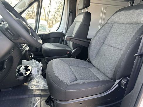 New 2026 RAM ProMaster 2500 w/ Convenience Group image 16