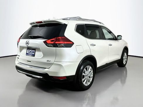 Used 2017 Nissan Rogue SV FWD image 8