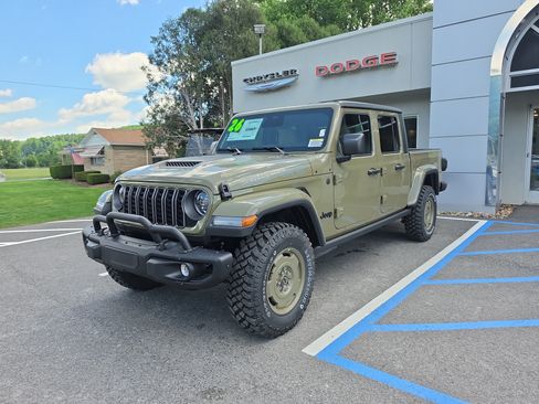 New 2026 Jeep Gladiator Willys AWD/4WD image 8