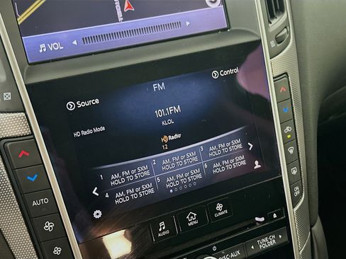 Used 2017 INFINITI Q50 Premium w/ 2.0T Premium Plus Package image 19