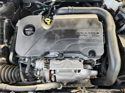 Used 2023 Chevrolet Malibu LT image 32