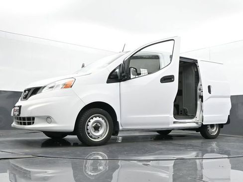 Used 2021 Nissan NV200 S image 63