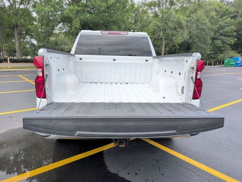 Used 2022 Chevrolet Silverado 1500 LT RWD image 5