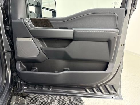 New 2026 Ford F250 Lariat w/ Black Appearance Package AWD/4WD image 34