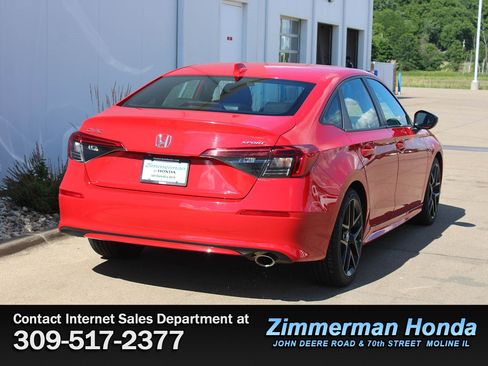 Used 2024 Honda Civic Sport image 2