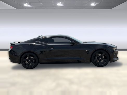 Used 2018 Chevrolet Camaro SS RWD image 8