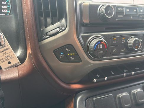 Used 2015 Chevrolet Silverado 1500 High Country w/ High Country Premium Package AWD/4WD image 20