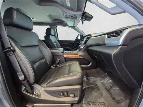 Used 2020 Chevrolet Suburban Premier w/ Max Trailering Package AWD/4WD image 20