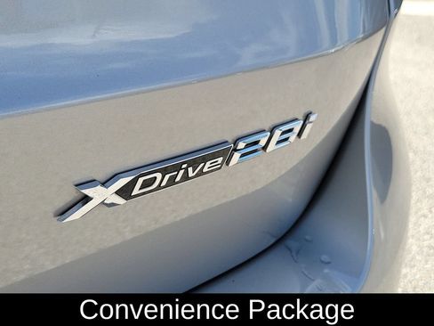 Used 2025 BMW X1 xDrive28i AWD/4WD image 9