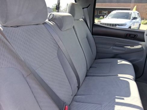 Used 2011 Toyota Tacoma 4x4 Double Cab w/ SR5 Pkg #2 image 15