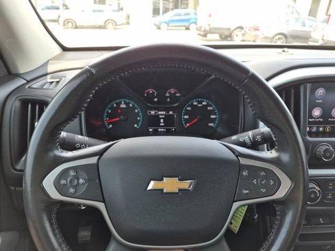 Used 2022 Chevrolet Colorado LT w/ LT Convenience Package AWD/4WD image 19