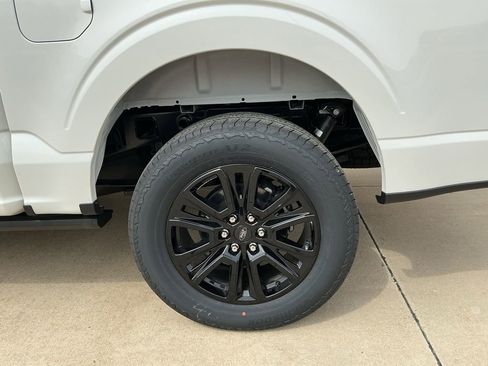 New 2026 Ford F150 Platinum image 6