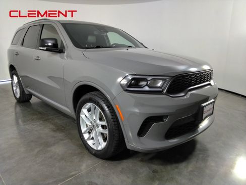 Used 2025 Dodge Durango GT AWD/4WD image 3