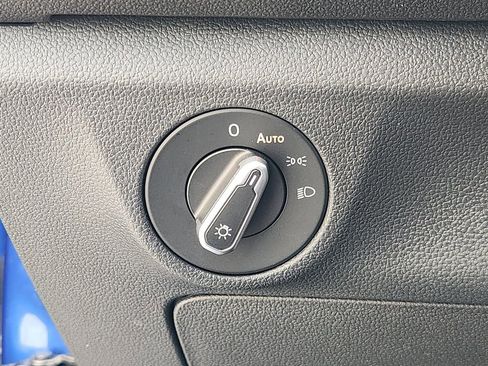 Used 2023 Volkswagen Jetta SE image 21