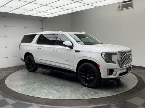 Certified 2023 GMC Yukon XL Denali AWD/4WD image 44