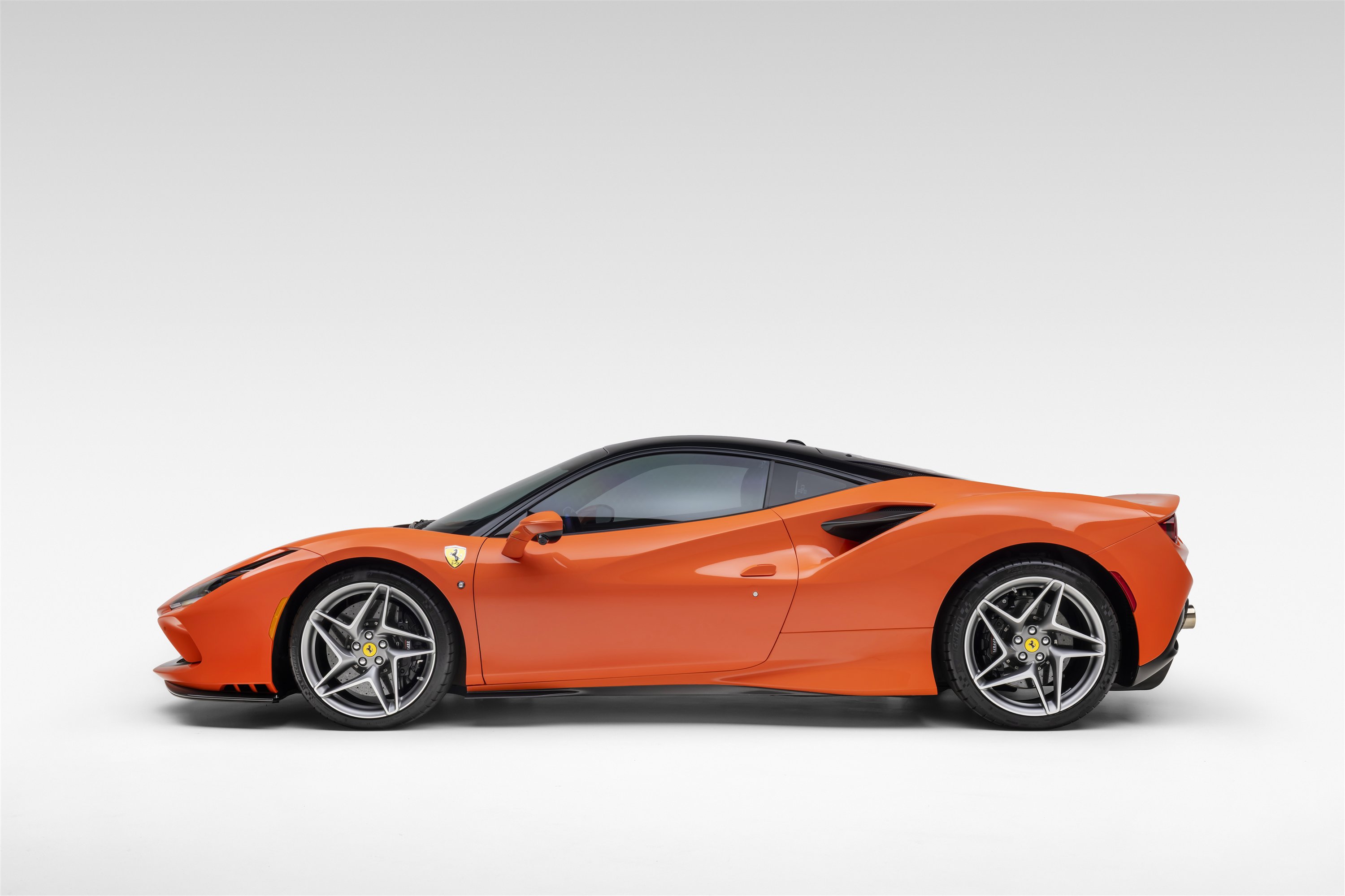 Certified 2021 Ferrari F8 Tributo RWD image 12