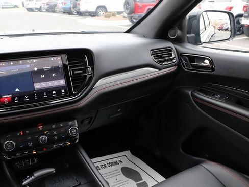 Used 2025 Dodge Durango GT image 30