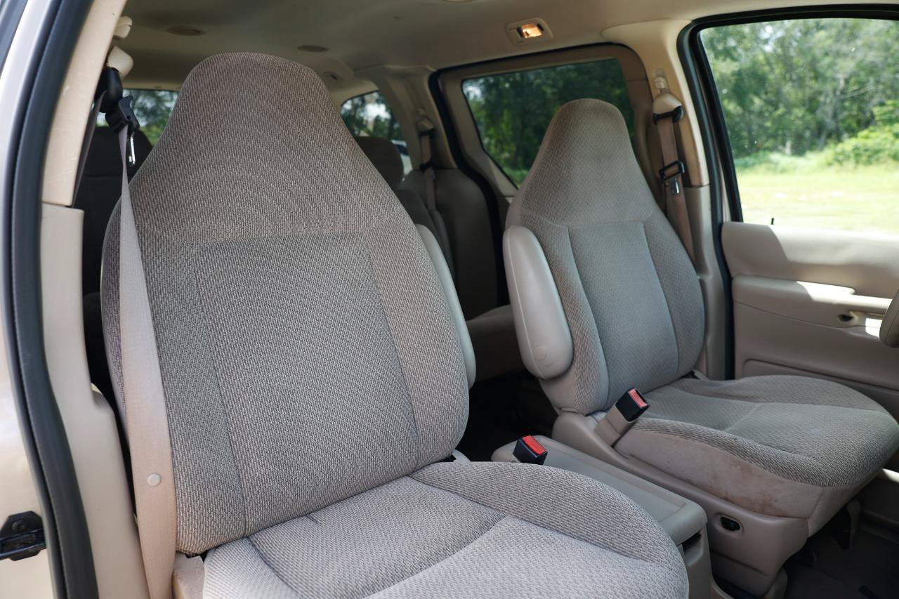 Used 2003 Ford Windstar LX FWD image 18