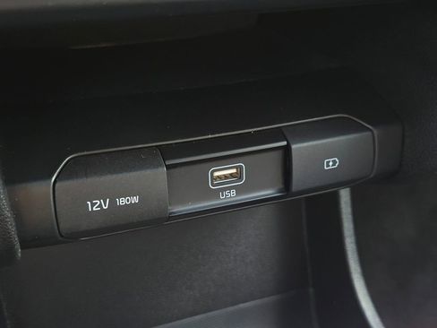 Certified 2020 Kia Niro EX w/ Cold Weather Package image 35