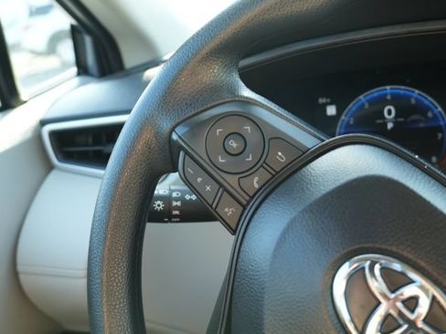 Used 2026 Toyota Corolla Cross L FWD image 22