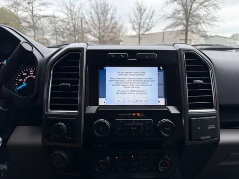 Used 2016 Ford F150 XLT w/ Equipment Group 302A Luxury image 11