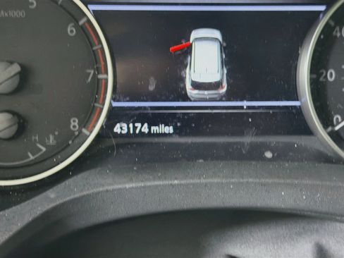 Used 2023 Nissan Rogue SV AWD/4WD image 19