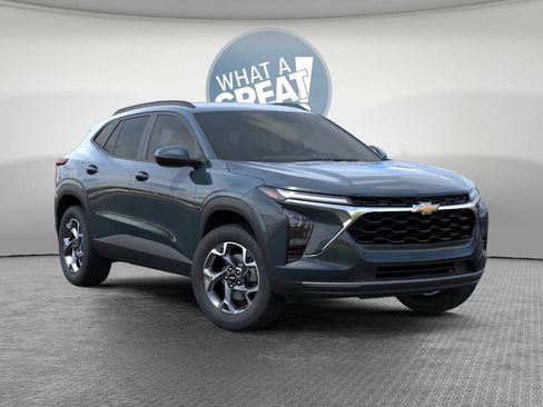 New 2026 Chevrolet Trax LT w/ LT Convenience Package image 7