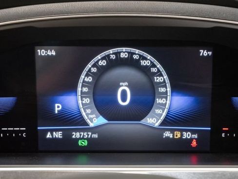 Used 2023 Volkswagen Tiguan SE FWD image 13