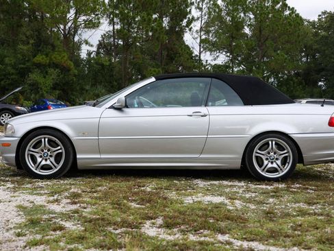 Used 2002 BMW 330Ci Convertible RWD image 3